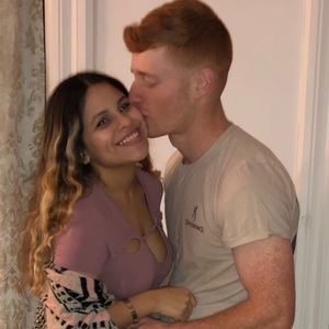 Meet your Posher, Leslie